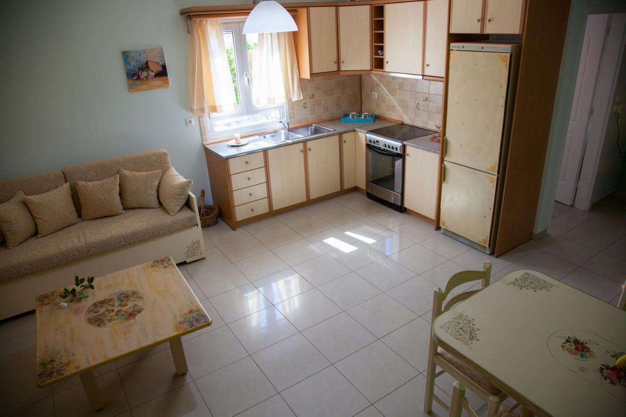 הוילה Lakíthra La Casa D'Estate מראה חיצוני תמונה