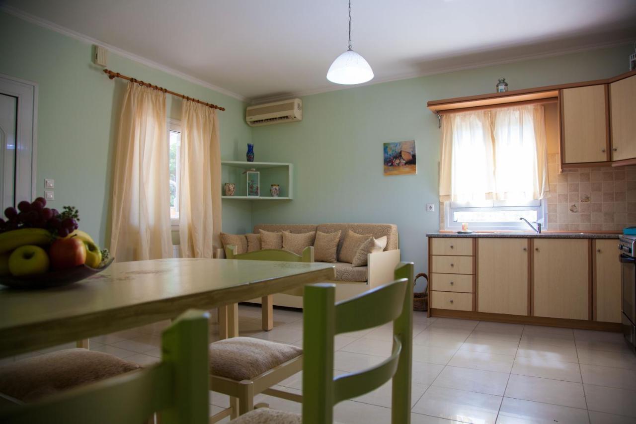 הוילה Lakíthra La Casa D'Estate מראה חיצוני תמונה